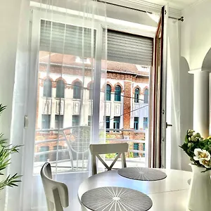 mirell-apartman.szeged-hotels.com/